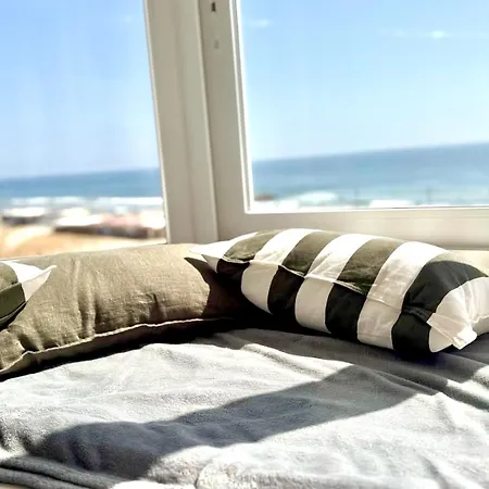 Sky & Ocean View Lejlighed
